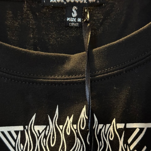 Horoscopez Hot Headed Aries Baby Tee Sz S Black Woman Fire Crown Graphics NWT - Picture 4 of 4